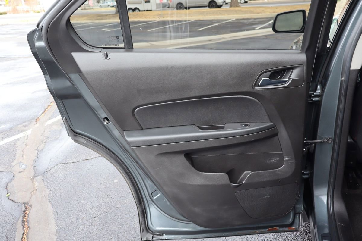 Used 2011 Chevrolet Equinox LT w/ Driver Convenience Package image 24