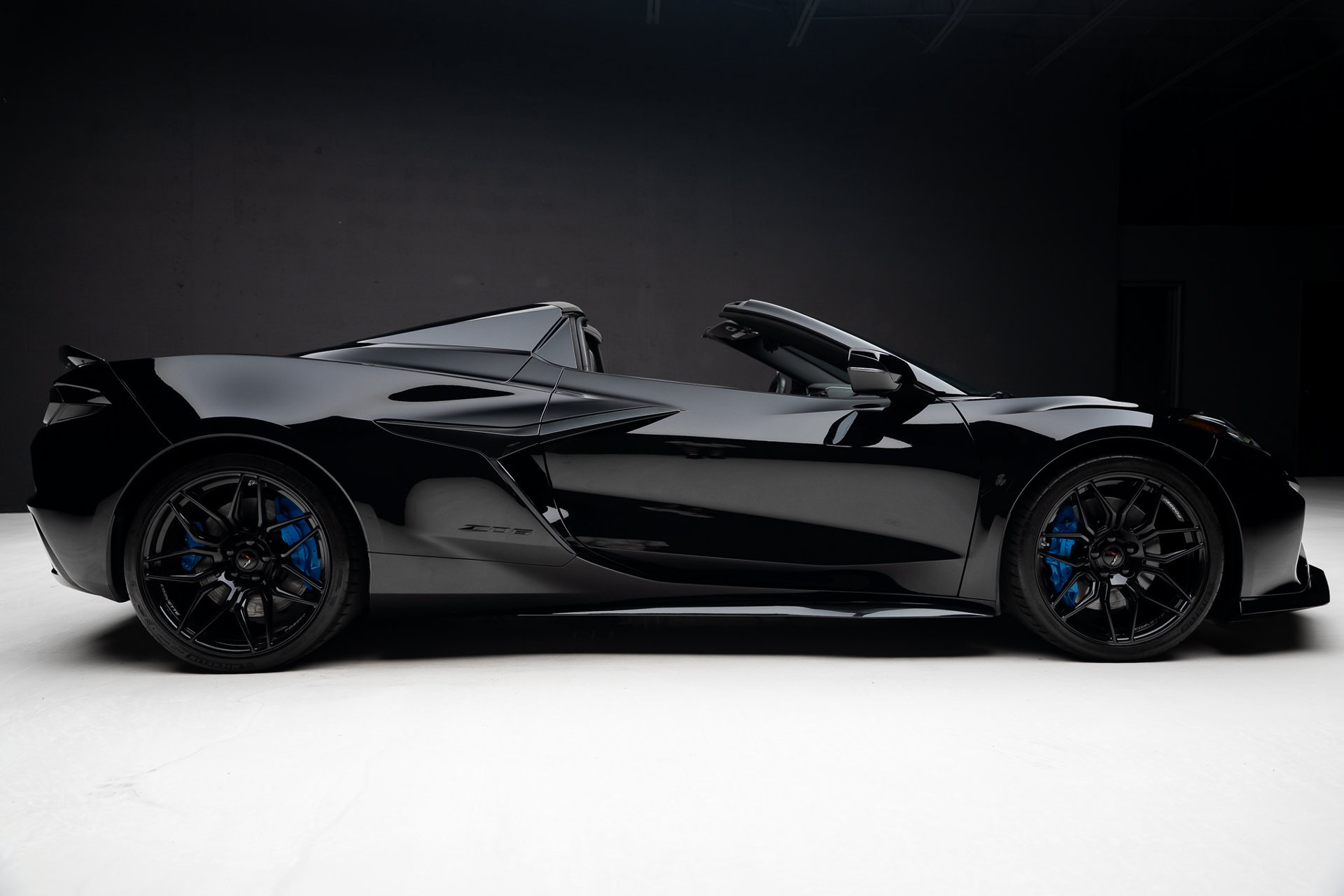 Used 2024 Chevrolet Corvette Z06 RWD image 37