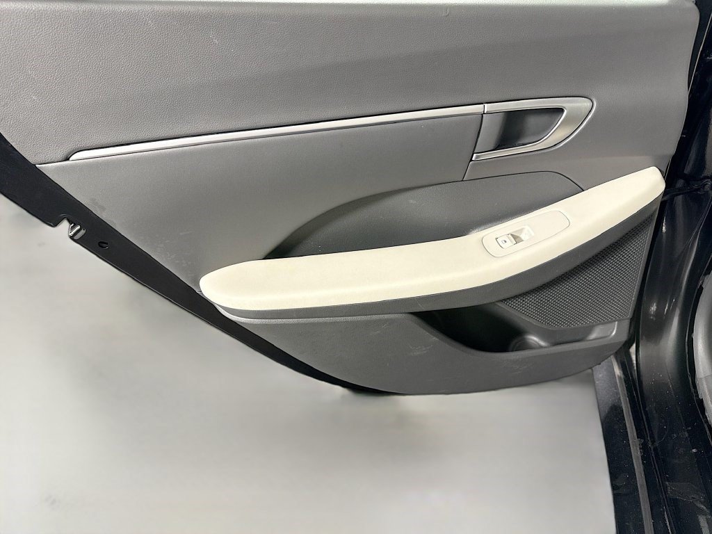 Used 2024 Hyundai Sonata SEL FWD image 25