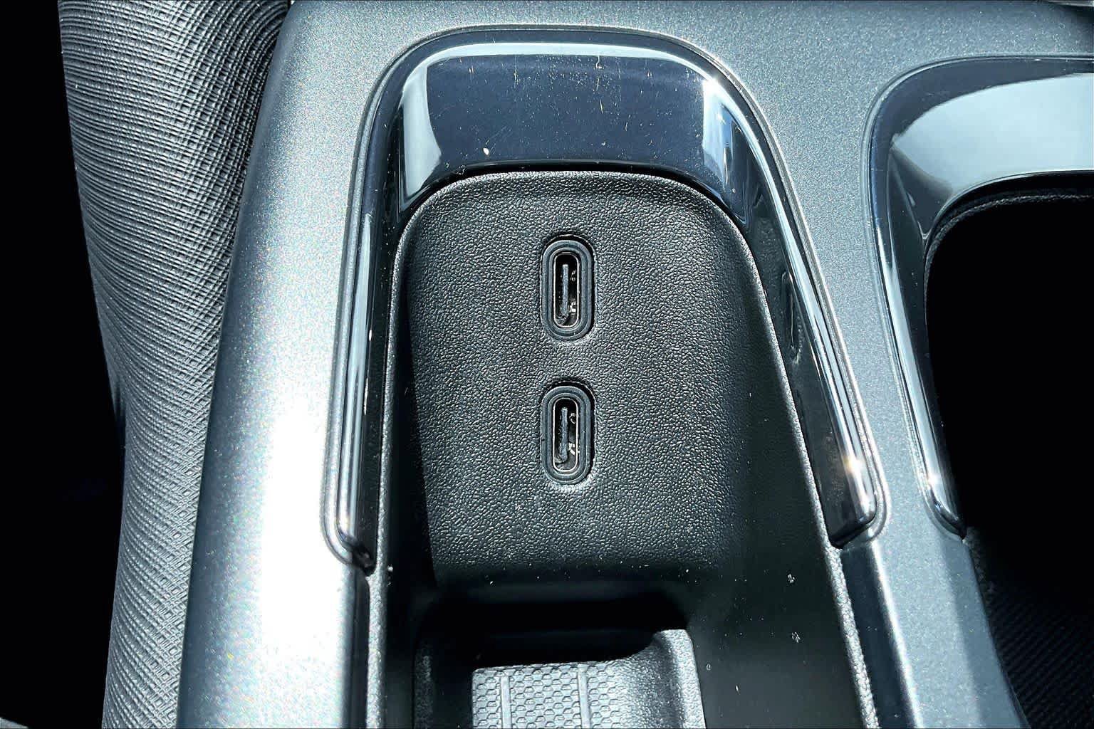 Used 2025 Chevrolet Equinox EV RS w/ Convenience Package II FWD image 33