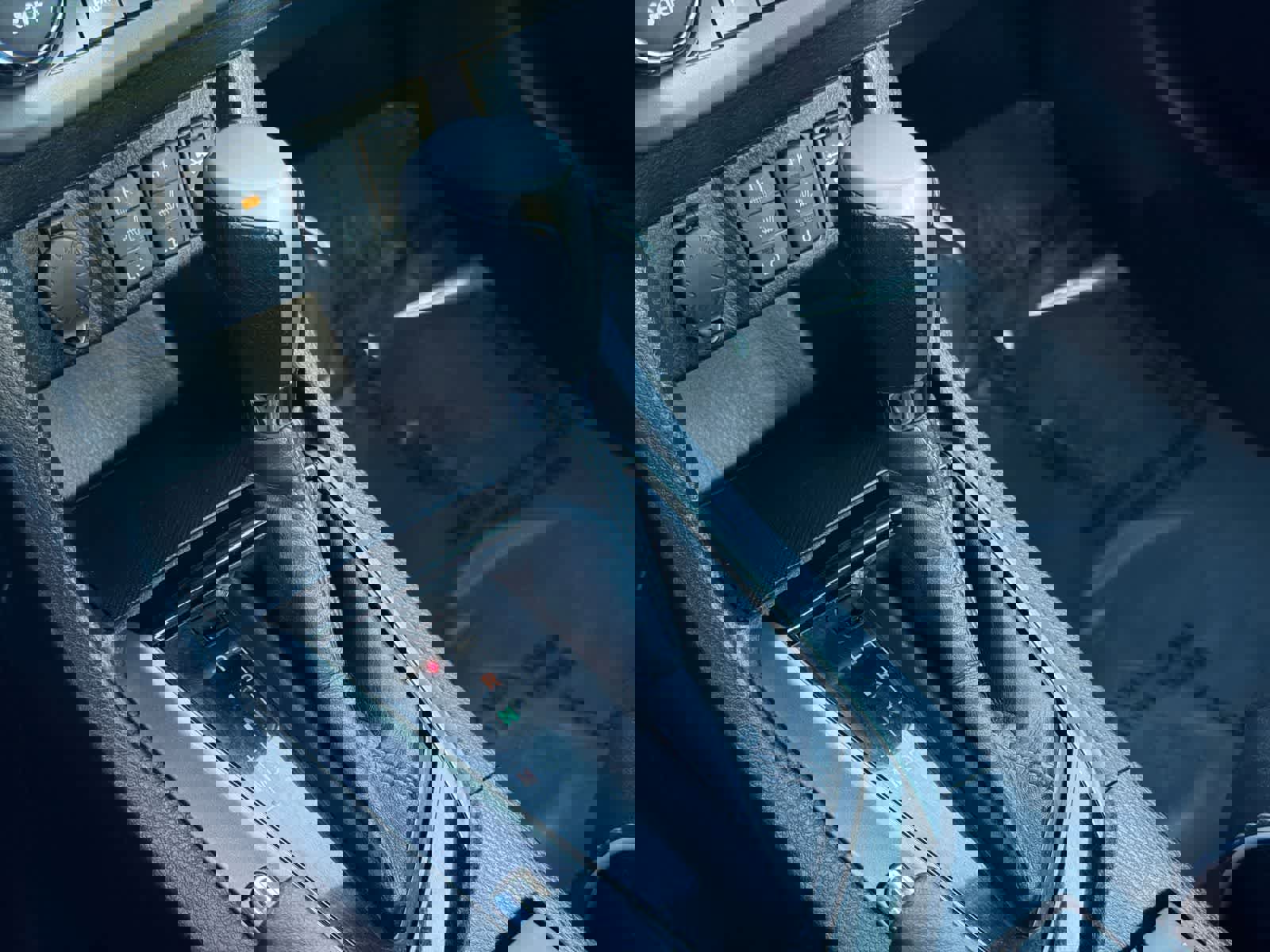 Used 2015 Toyota Corolla S Premium FWD image 33