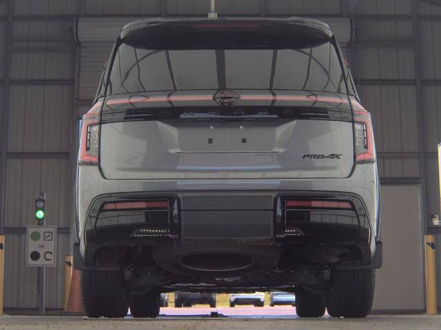 Certified 2025 Nissan Armada PRO-4X AWD/4WD image 7