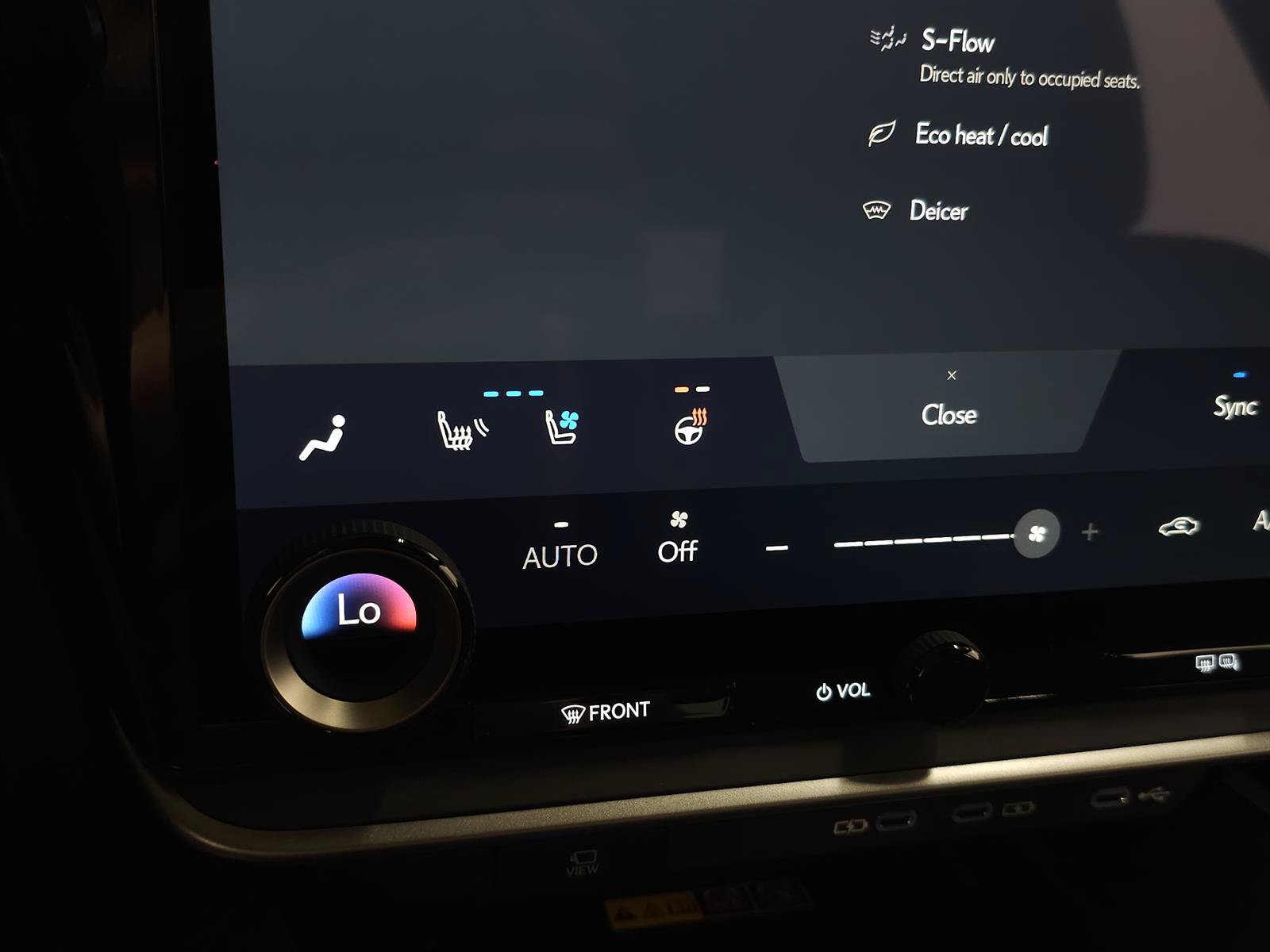 Used 2025 Lexus RZ 300e w/ Accessory Package (2T) FWD image 27