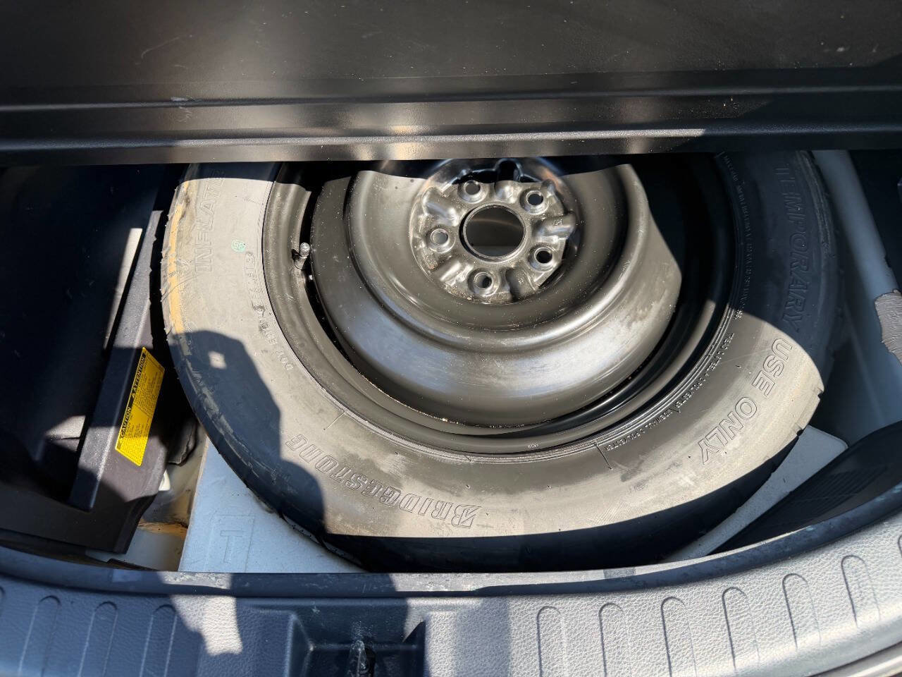 Used 2013 Toyota RAV4 LE AWD/4WD image 34