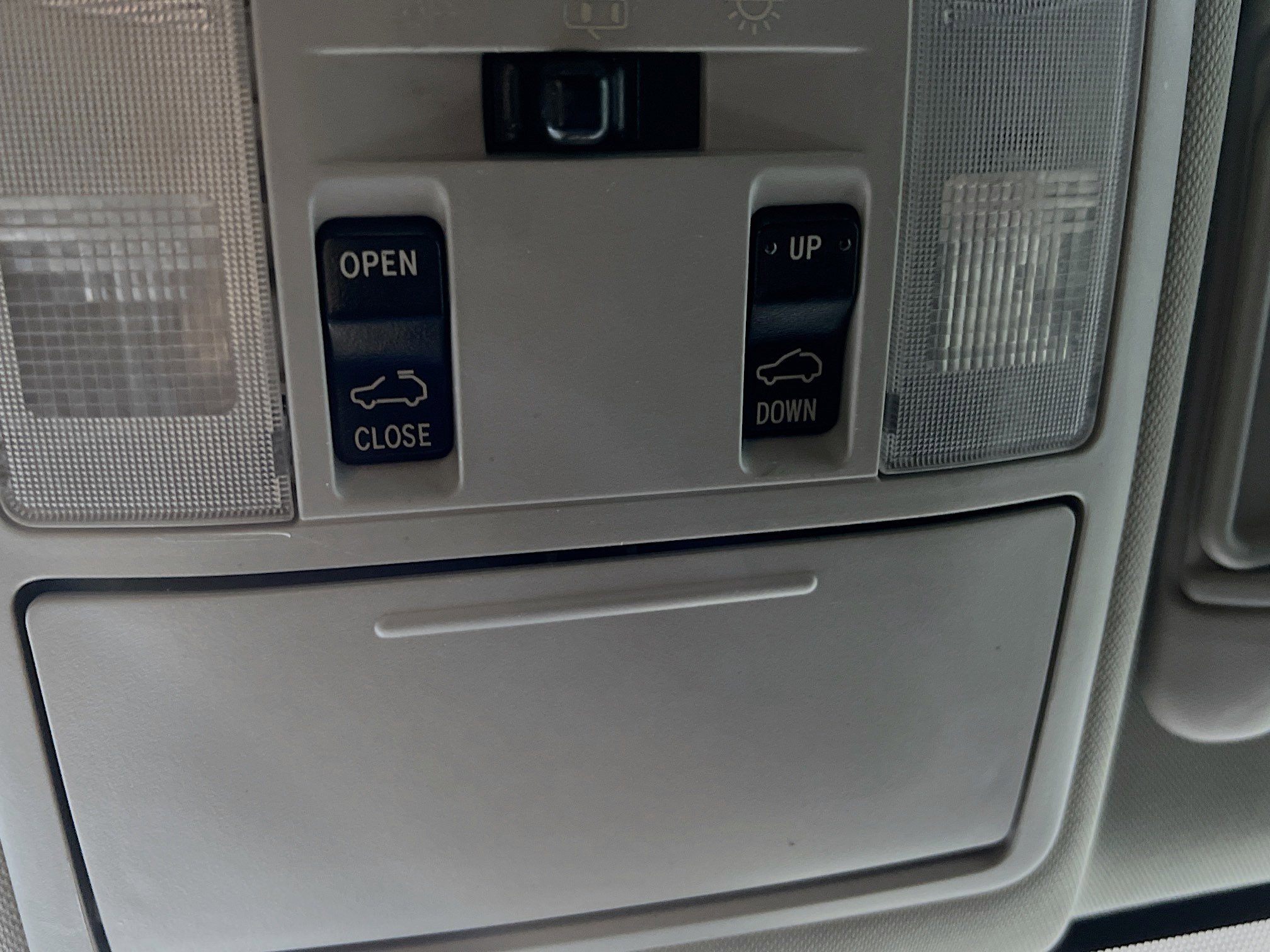 Used 2017 Toyota RAV4 XLE image 22