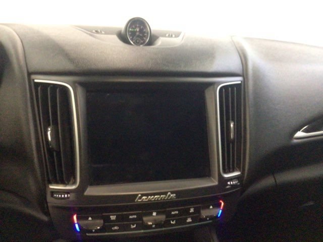 Used 2019 Maserati Levante AWD/4WD image 21