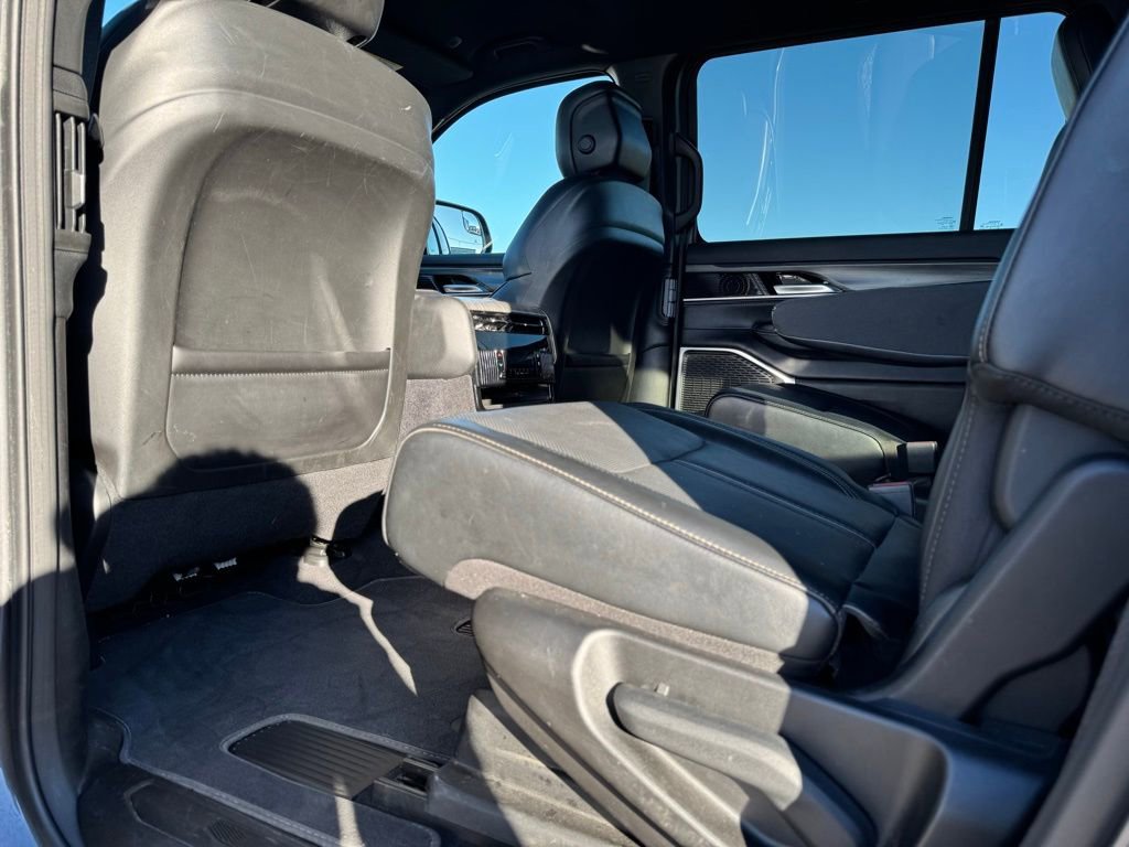 Certified 2024 Jeep Wagoneer Series III image 28