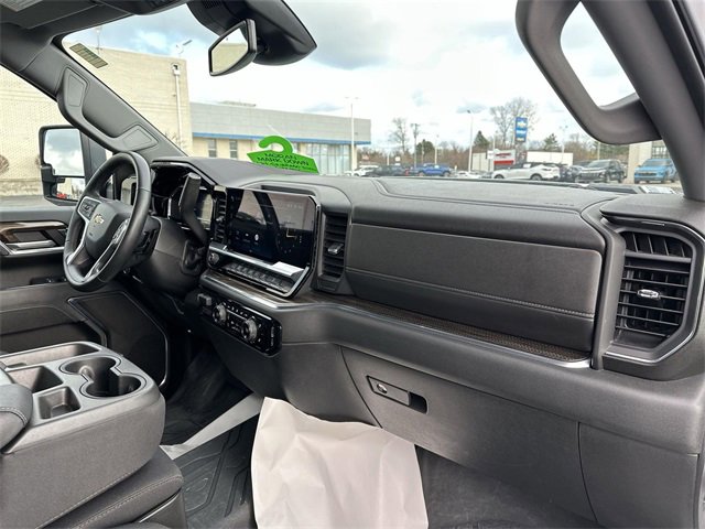 Certified 2024 Chevrolet Silverado 3500 LT w/ Convenience Package image 27