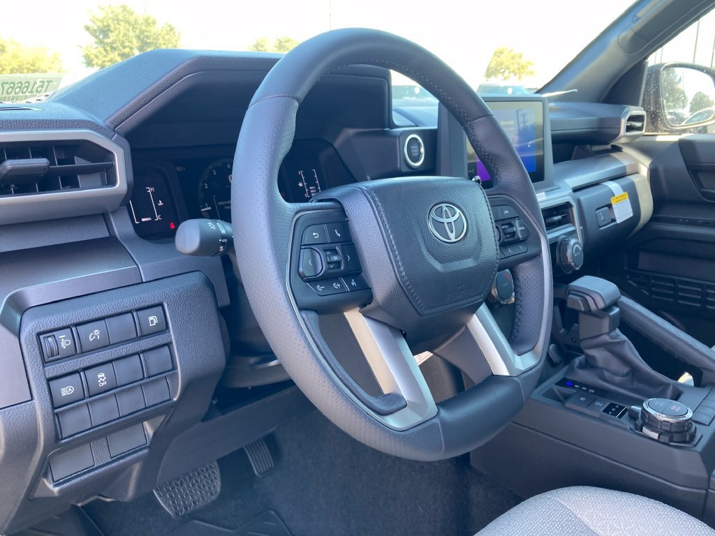 New 2026 Toyota 4Runner SR5 AWD/4WD image 9