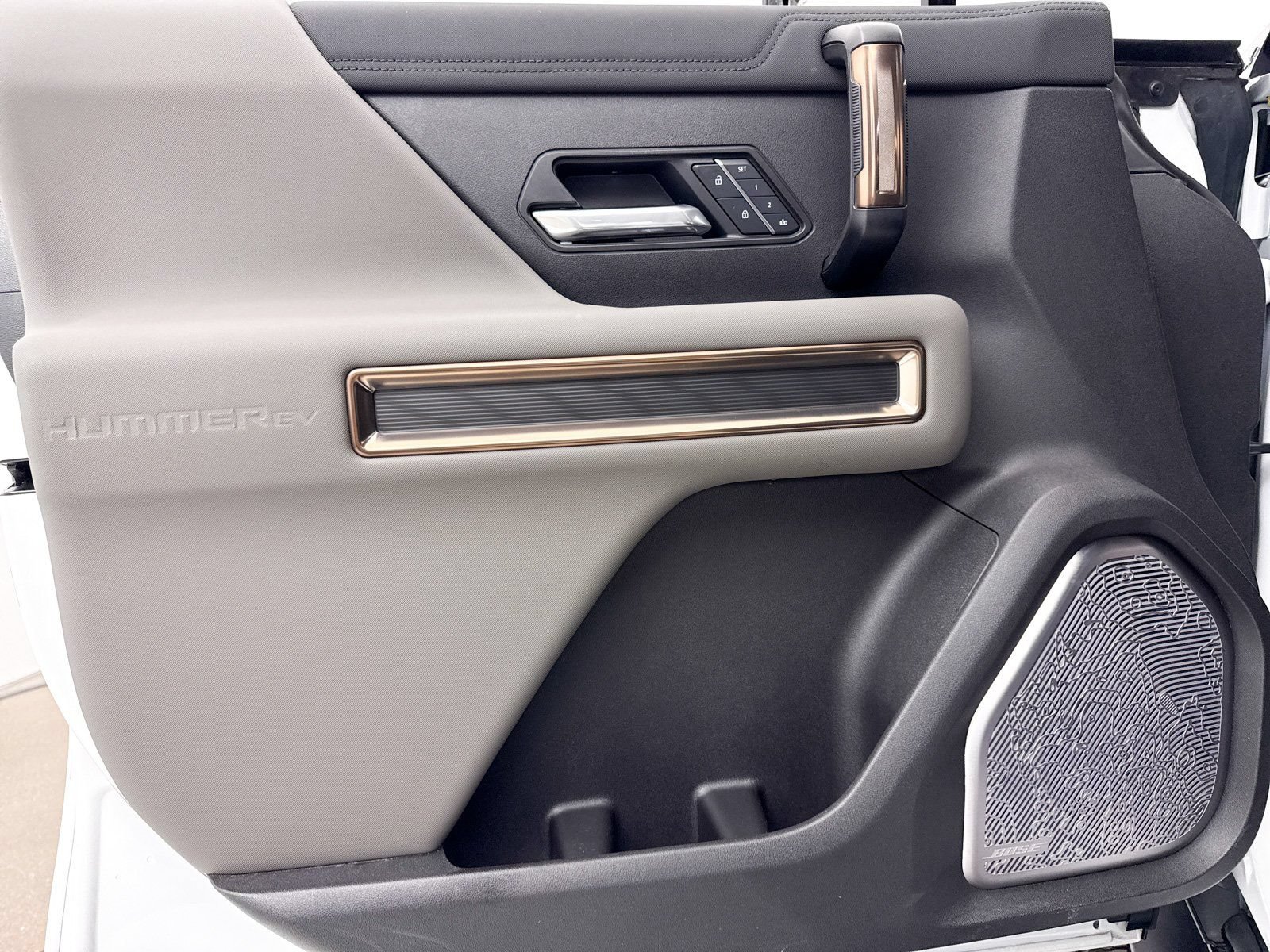 Used 2025 GMC Hummer EV 2X AWD/4WD image 46