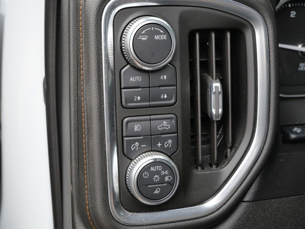Used 2021 GMC Sierra 3500 AT4 w/ AT4 Preferred Package image 34