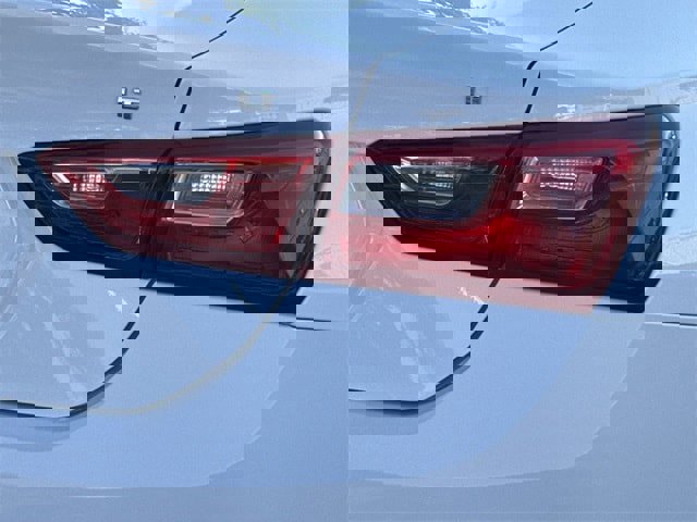 Used 2024 Chevrolet Malibu LT image 7