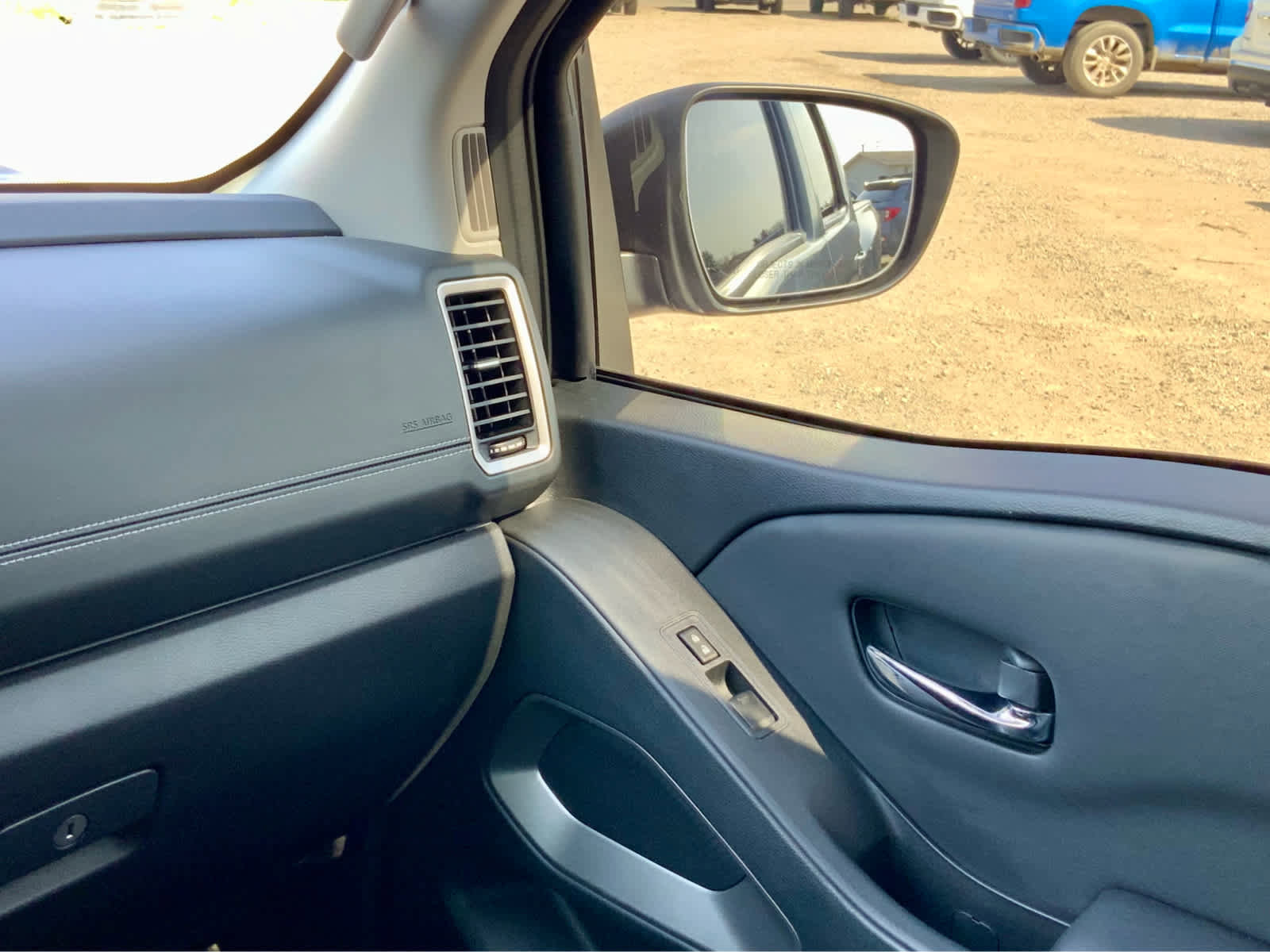 Used 2024 Nissan Frontier SL w/ Technology Package AWD/4WD image 35