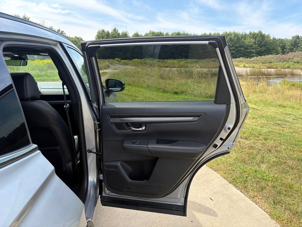 Used 2025 Honda CR-V Sport-L image 37