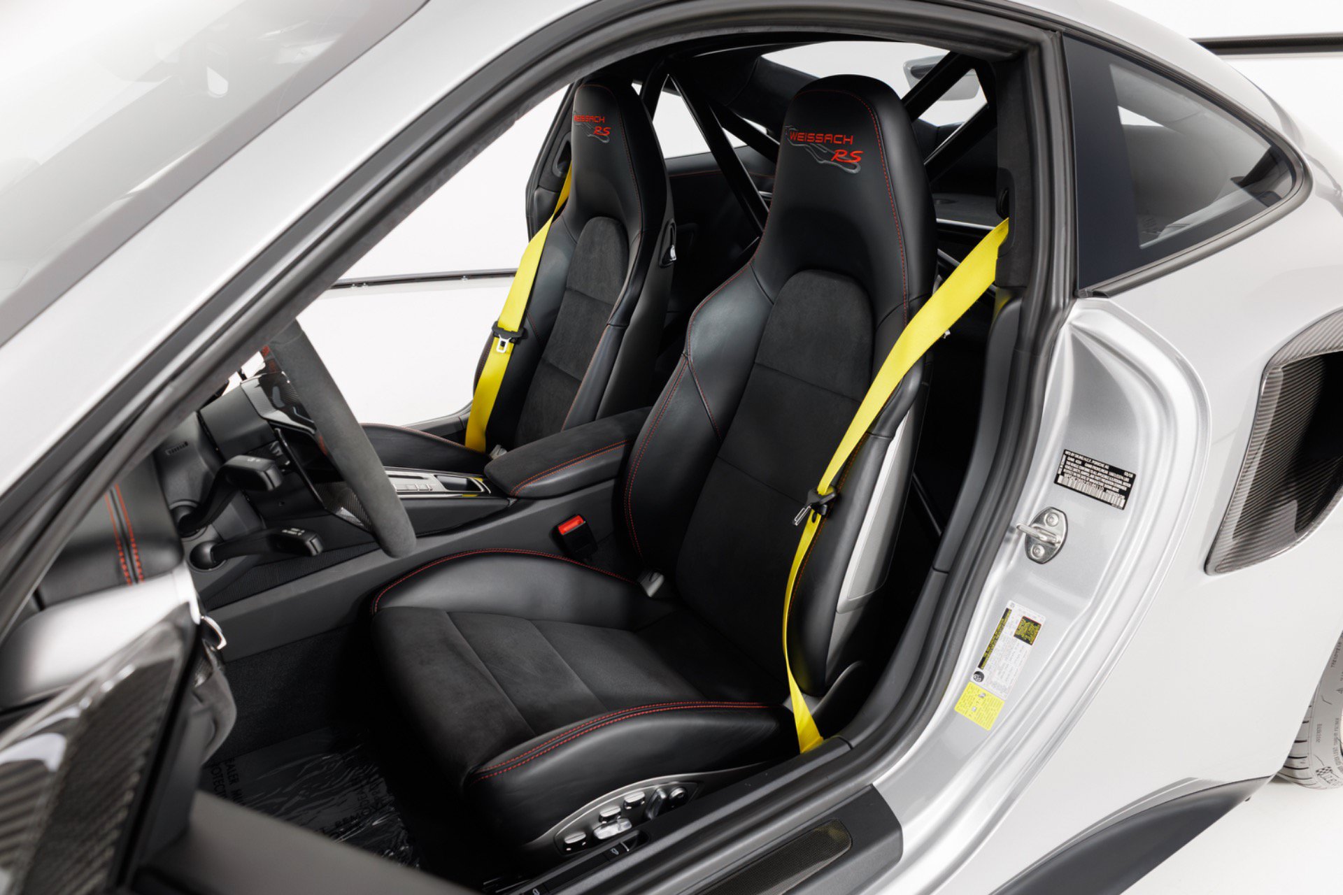 Used 2018 Porsche 911 GT2 RS RWD image 16