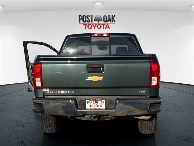 Used 2018 Chevrolet Silverado 1500 LTZ image 6