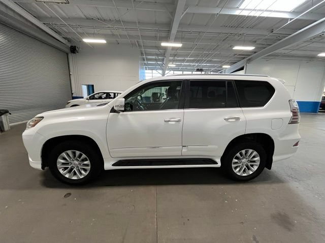 Used 2017 Lexus GX 460 AWD/4WD image 6