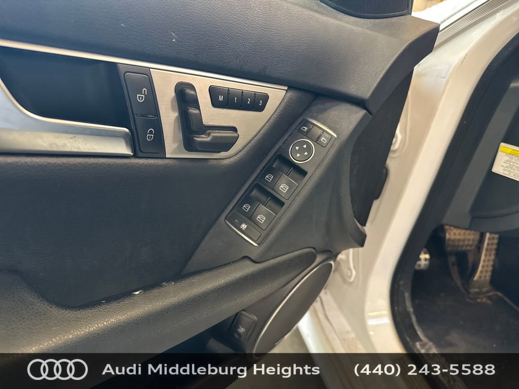 Used 2013 Mercedes-Benz C 300 4MATIC Sedan image 13