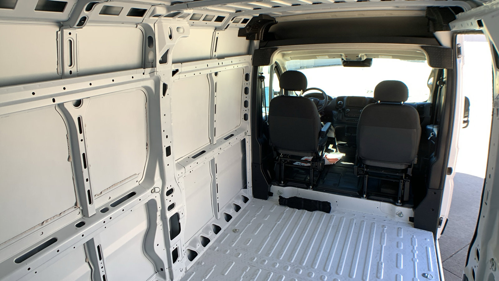 Used 2023 RAM ProMaster 2500 image 25