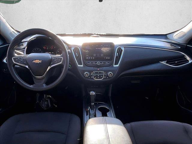 Used 2019 Chevrolet Malibu LT image 16