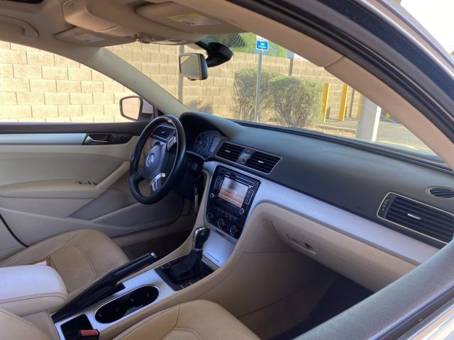 Used 2013 Volkswagen Passat TDI SE image 5