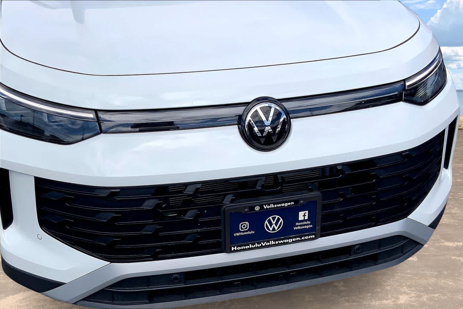 Certified 2026 Volkswagen Tiguan SE FWD image 33