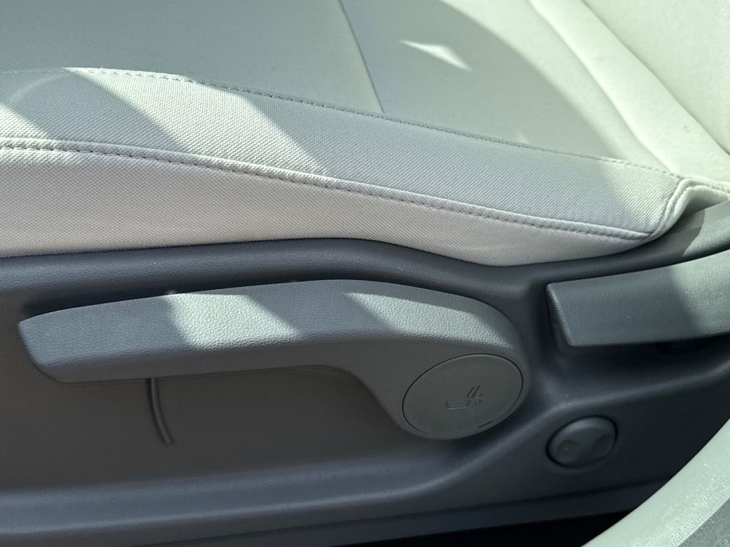 New 2026 Hyundai Santa Fe SE image 23