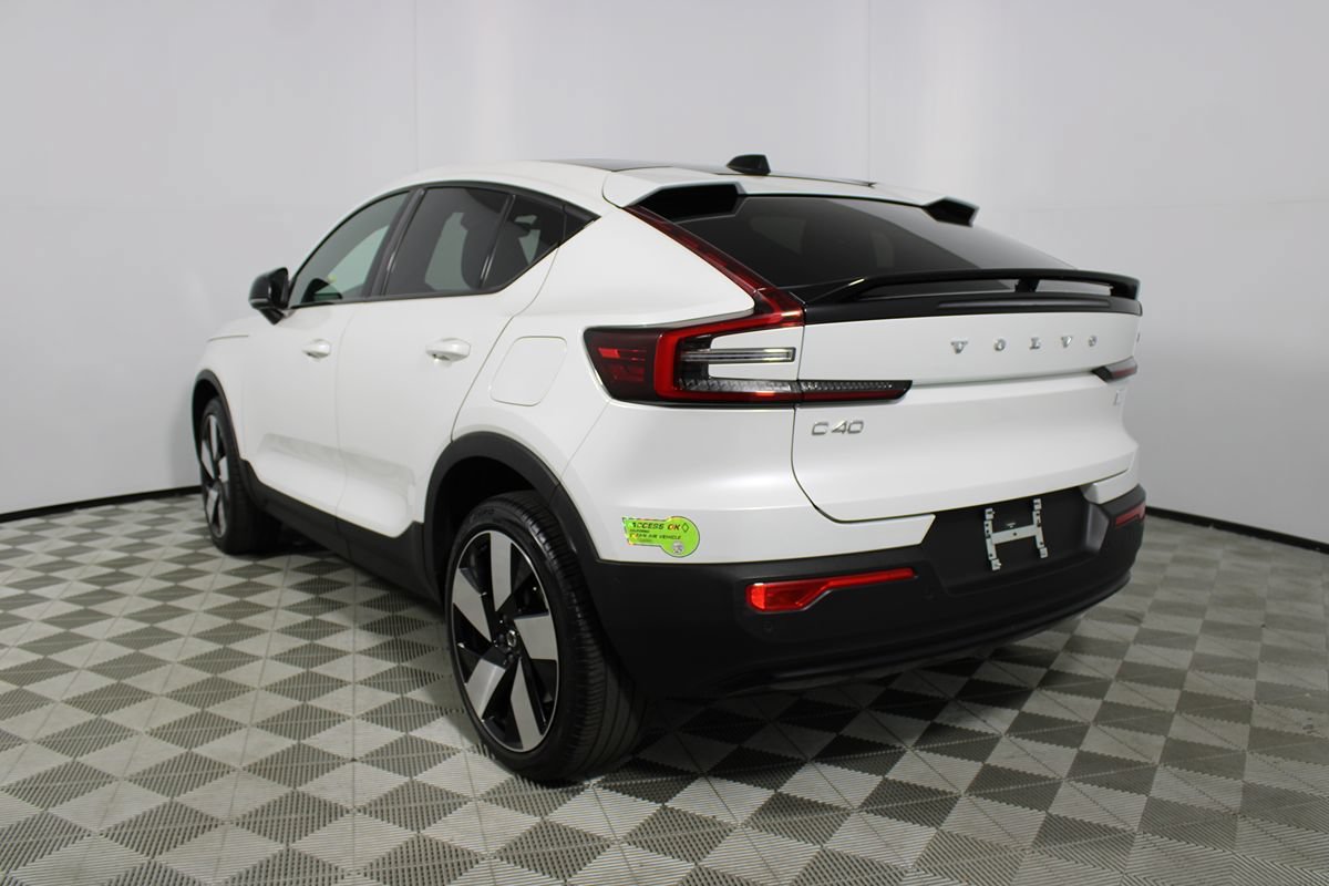 Used 2023 Volvo C40 P8 Recharge Ultimate AWD/4WD image 4