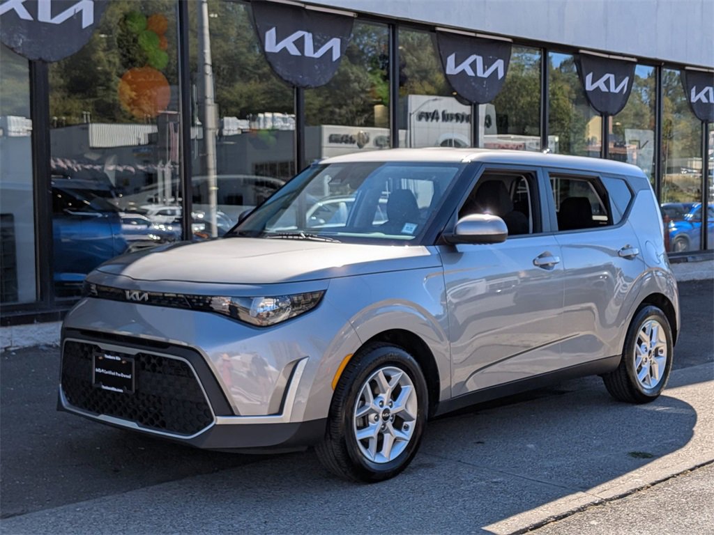 Certified 2023 Kia Soul LX w/ LX Technology Package