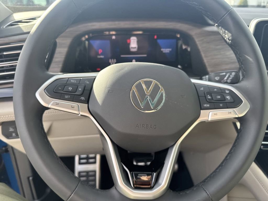 New 2025 Volkswagen Atlas SEL Premium R-Line image 24