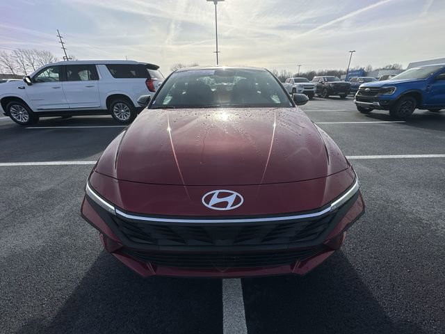 Certified 2025 Hyundai Elantra Sport image 25
