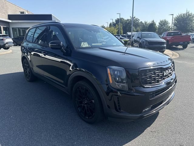 Certified 2022 Kia Telluride SX w/ SX Prestige Package AWD/4WD image 3