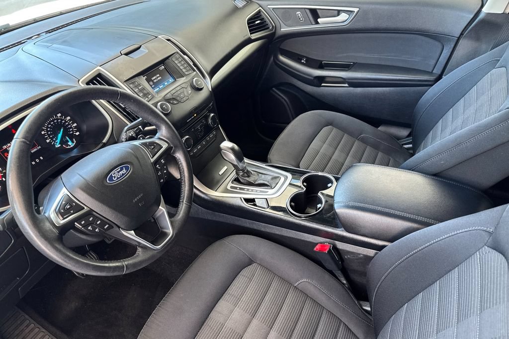 Used 2018 Ford Edge SEL AWD/4WD image 10