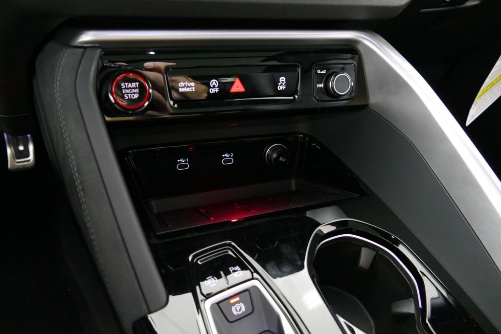 New 2026 Audi SQ5 Premium Plus image 12