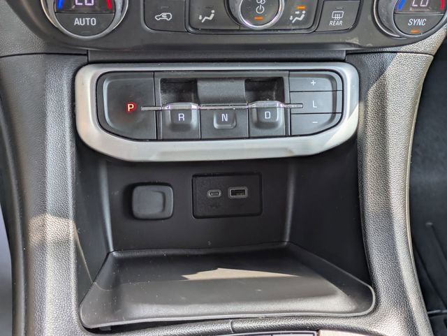 Used 2023 GMC Acadia SLE w/ Driver Convenience Package image 25