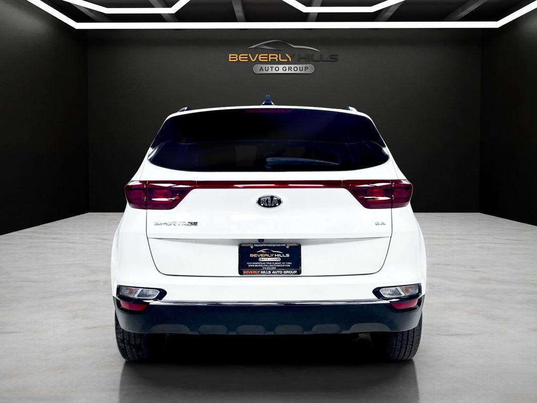Used 2022 Kia Sportage EX AWD/4WD image 4