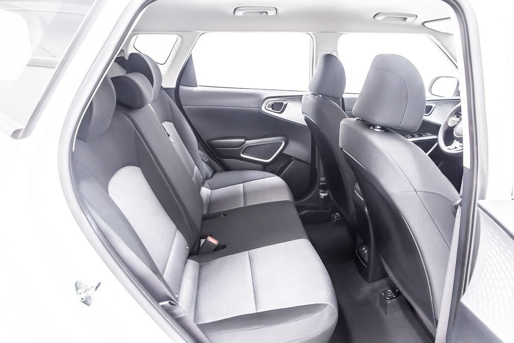 Used 2023 Kia Soul S FWD image 32