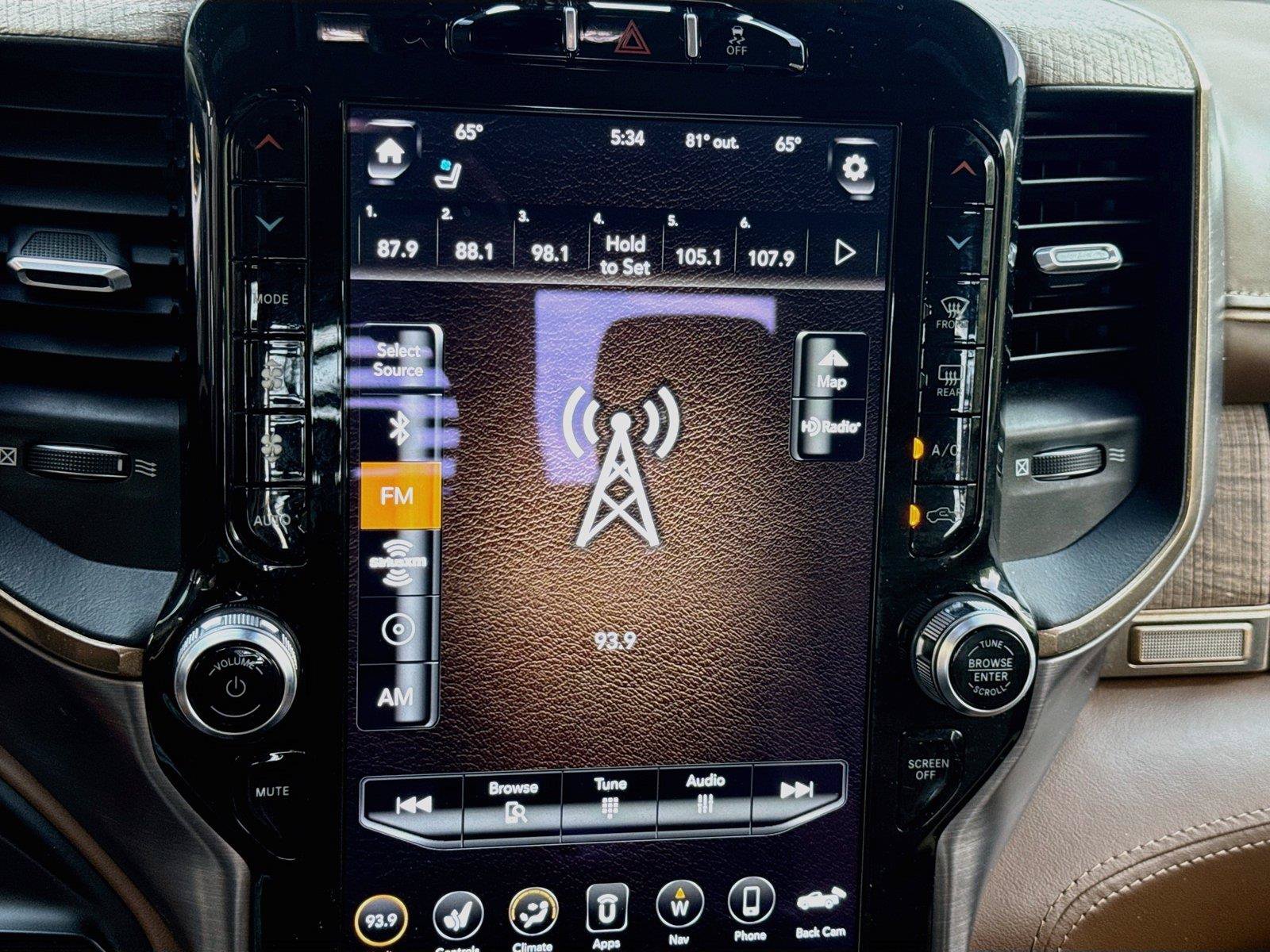 Used 2019 RAM 2500 Limited AWD/4WD image 15