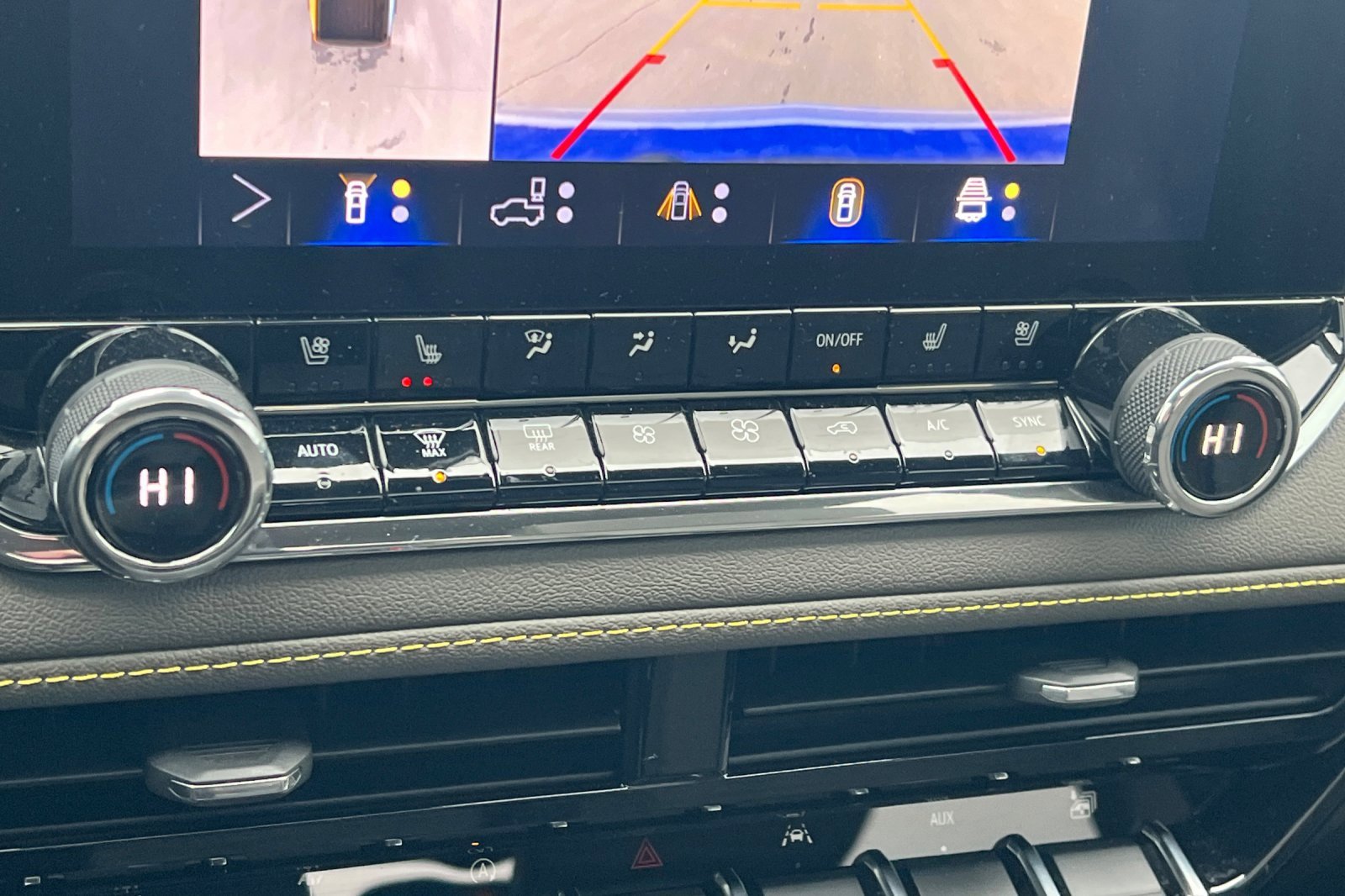 Used 2025 Chevrolet Colorado ZR2 w/ Technology Package image 20