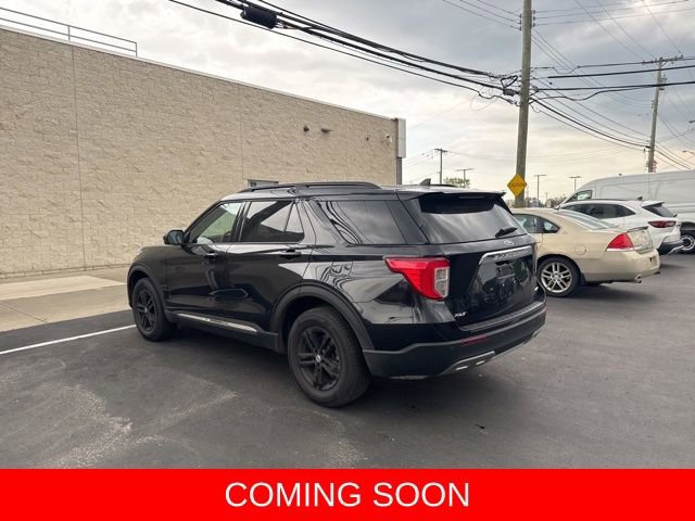 Used 2023 Ford Explorer XLT w/ Equipment Group 202A AWD/4WD image 3