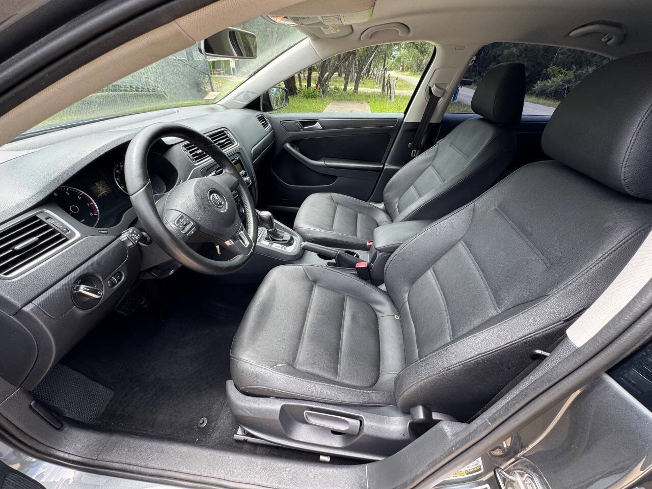 Used 2012 Volkswagen Jetta SE FWD image 18