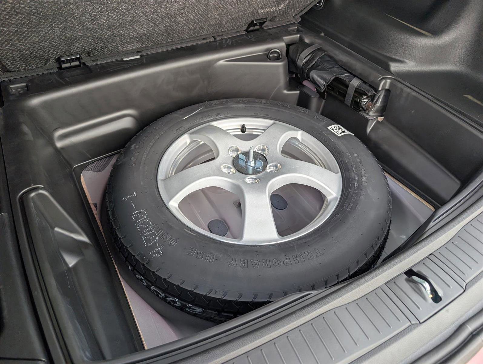 New 2025 Jeep Grand Cherokee Limited w/ Luxury Tech Group II image 37