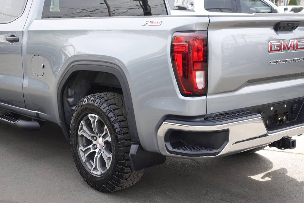 Used 2023 GMC Sierra 1500 Pro w/ Pro Value Package AWD/4WD image 10