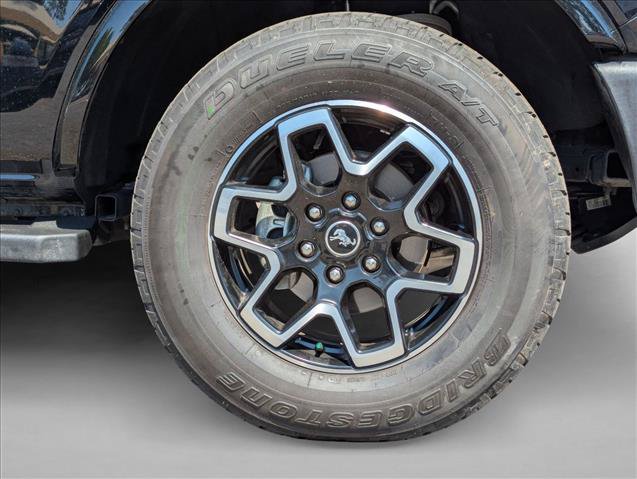 Used 2024 Ford Bronco Outer Banks AWD/4WD image 23