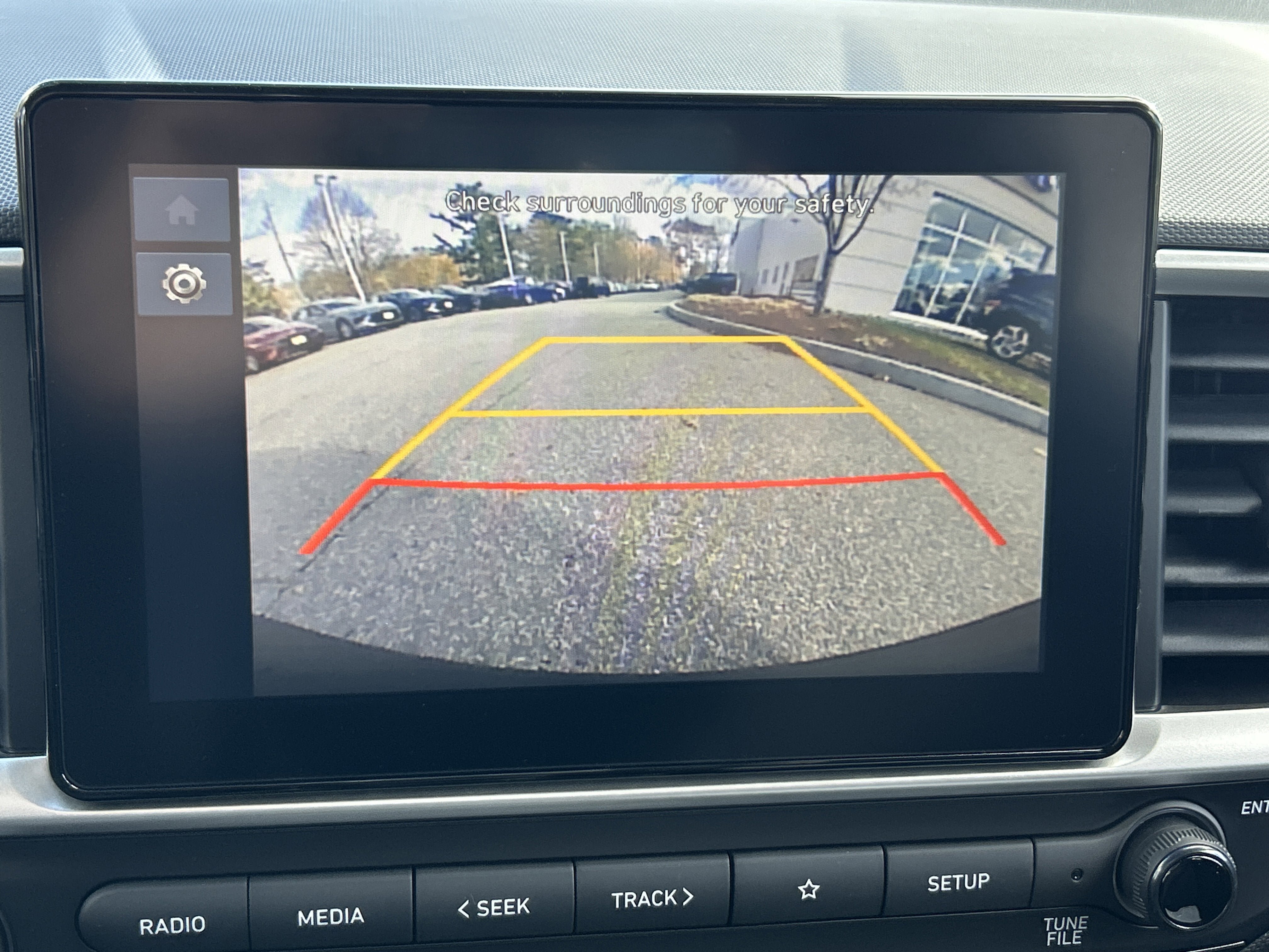 New 2026 Hyundai Venue SE FWD image 24