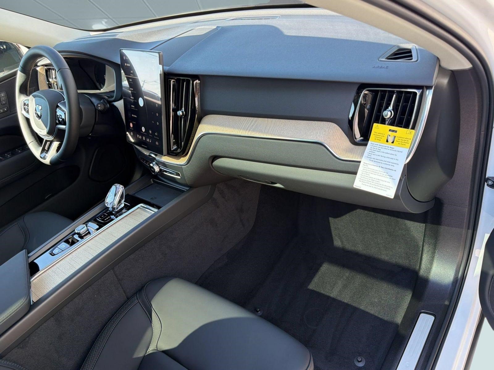 New 2026 Volvo XC60 B5 Plus w/ Climate Package AWD/4WD image 31