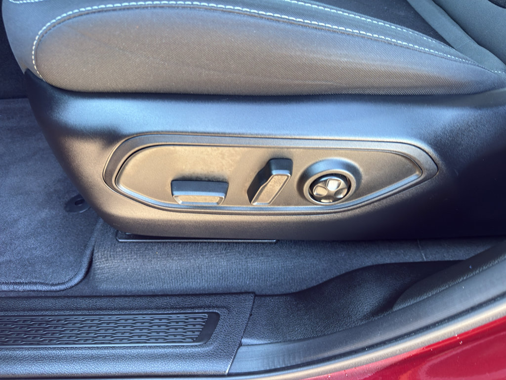 Used 2024 Jeep Grand Cherokee Laredo X w/ Luxury Tech Group I image 15