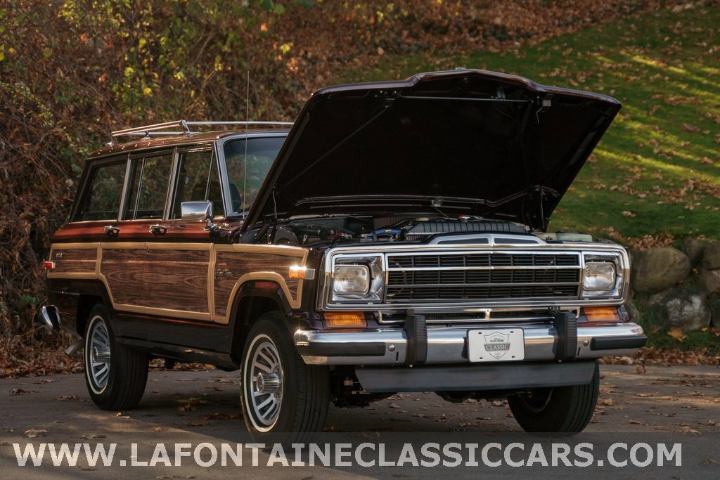 Used 1991 Jeep Grand Wagoneer Base image 47