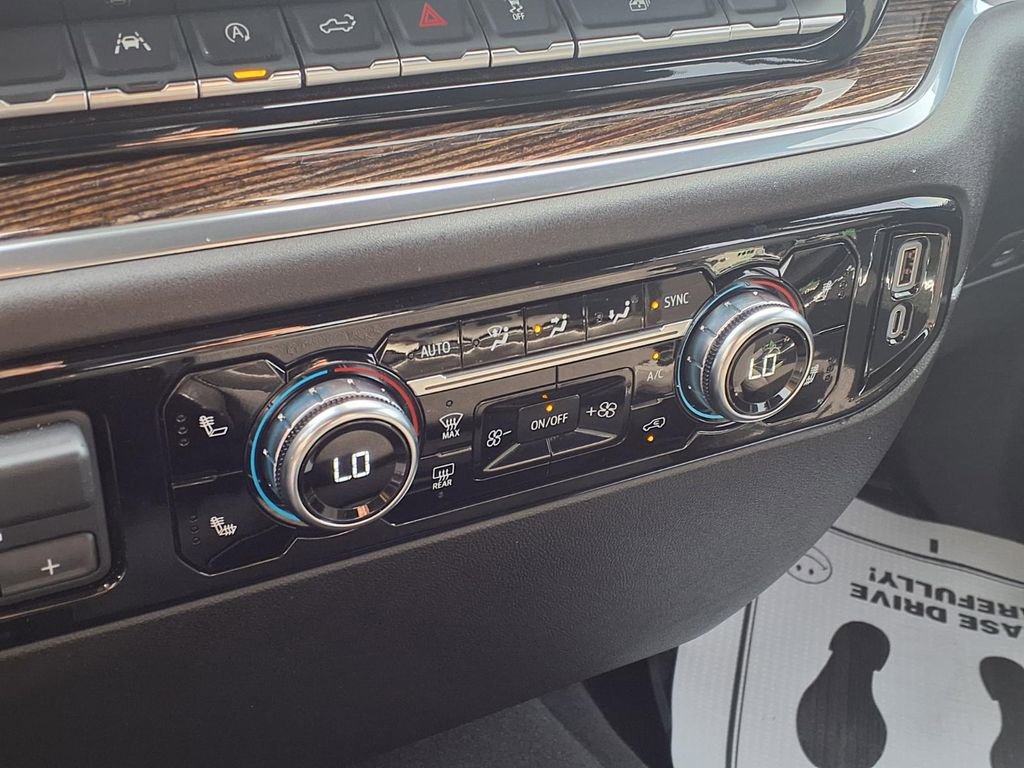 Used 2025 GMC Sierra 1500 SLE image 14