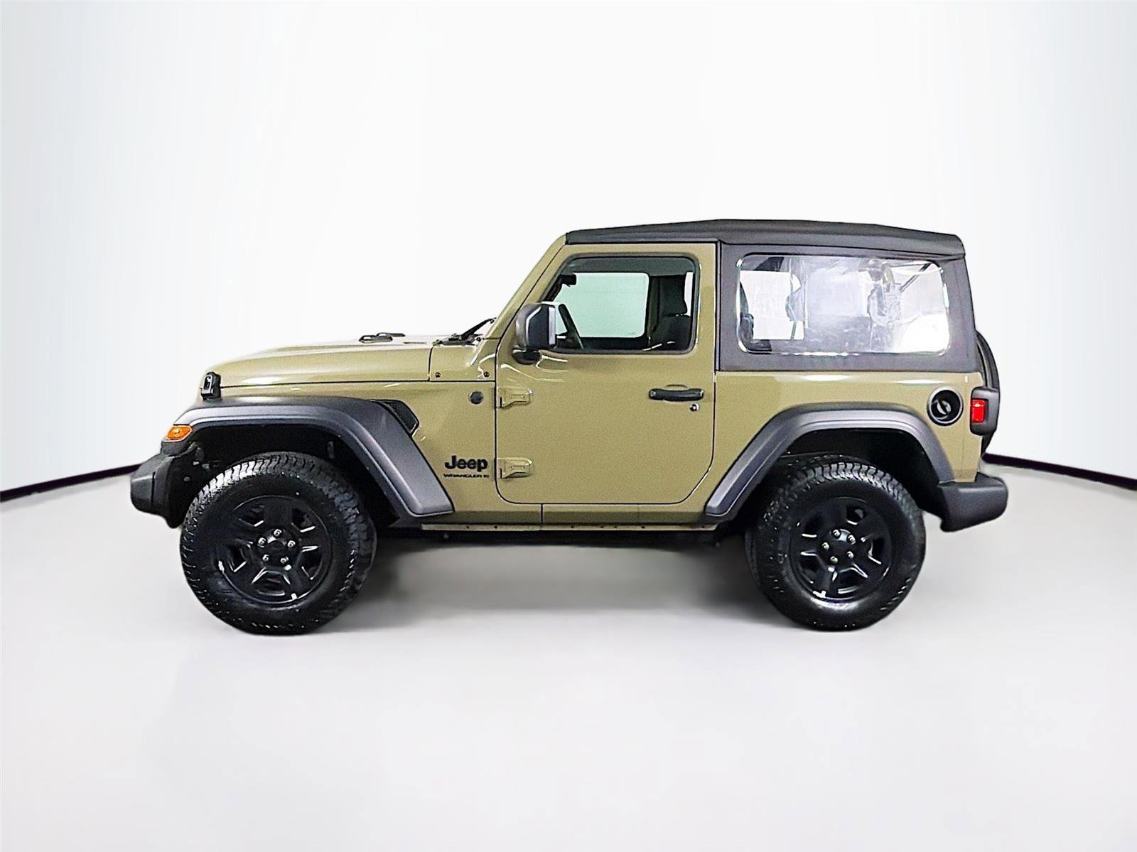 Used 2025 Jeep Wrangler Sport AWD/4WD image 4